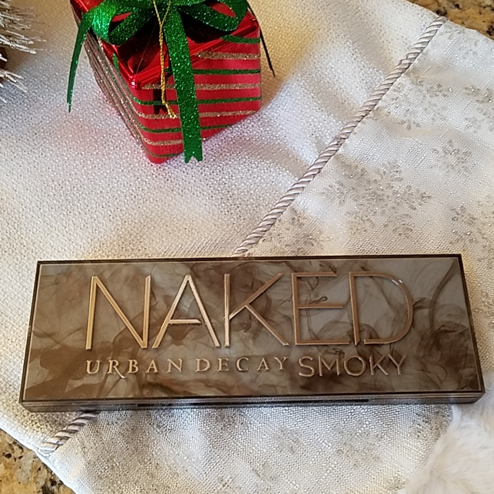 Naked Urban Decay Smokey Palette